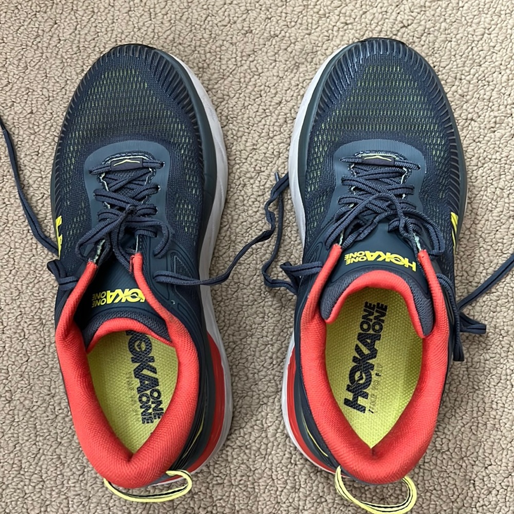 Hoka Bondi 7–Men’s size 7 Wide or Women’s size 8.5 Wide